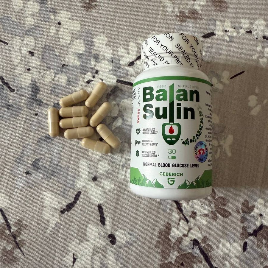 Balansulin — Dose mit grünem Etikett, daneben ausgeschüttete Kapseln